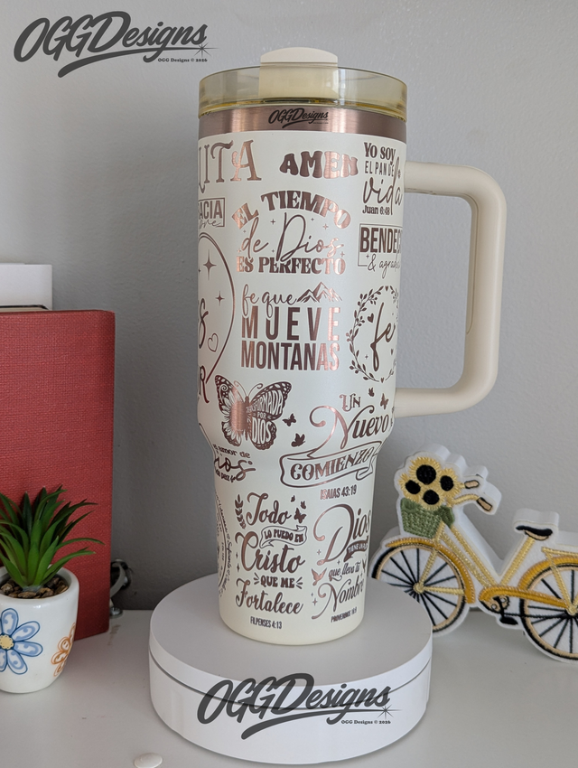 Dios es Amor a 40 oz Engraved Tumbler with handle Spanish Bible verses - OGGDesigns